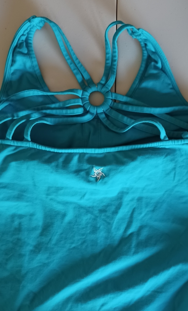 SWIM TOP - Picture 7 of 9